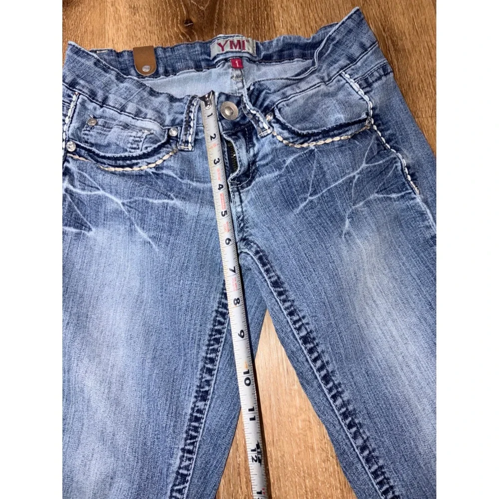 VTG YMI Medium Wash Low Rise Capri Jeans Whiskered Thick Stitch Size 1 Y2K